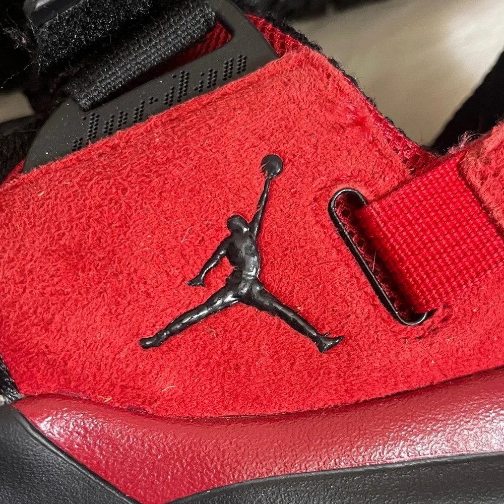 Jordan Black Red Sneakers